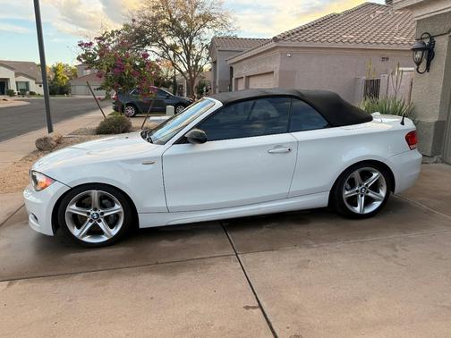 White 2008 BMW 135 i