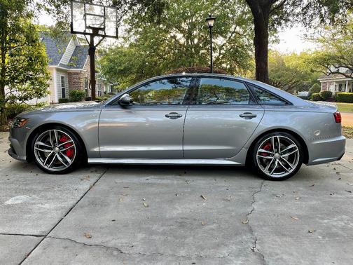 Photo 2 of 13 of 2017 Audi S6 4.0T Premium Plus