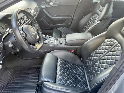 Photo 5 of 13 of 2017 Audi S6 4.0T Premium Plus