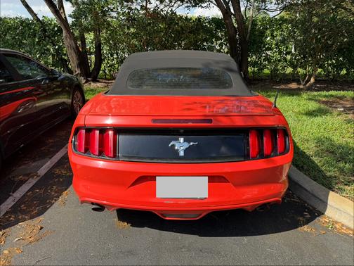 2015 Ford Mustang V6