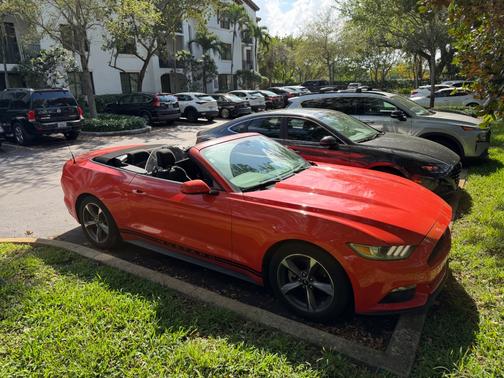 2015 Ford Mustang V6