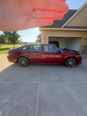 Red 2019 Toyota Avalon XSE