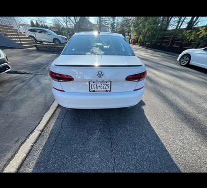 2021 Volkswagen Passat 2.0T R-Line