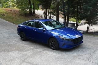 2021 Hyundai ELANTRA SEL