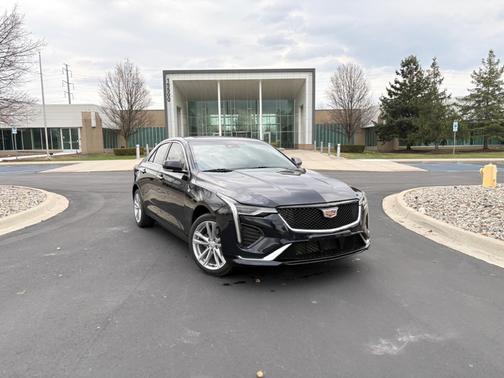 2021 Cadillac CT4 Luxury