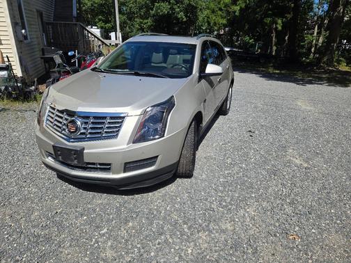 Gold 2013 Cadillac SRX Luxury Collection