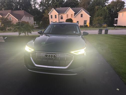 Blue 2019 Audi e-tron Premium Plus