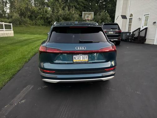 Blue 2019 Audi e-tron Premium Plus