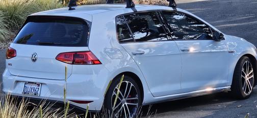 2017 Volkswagen Golf GTI Sport 4-Door