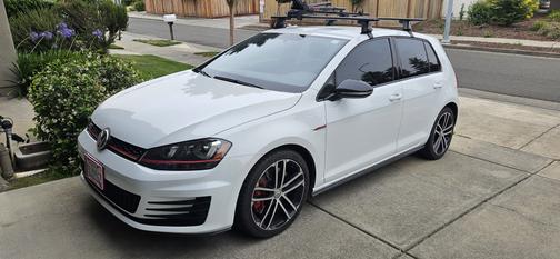 2017 Volkswagen Golf GTI Sport 4-Door