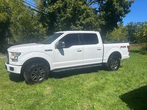 White 2016 Ford F-150 XLT