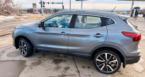 2017 Nissan Rogue Sport SL