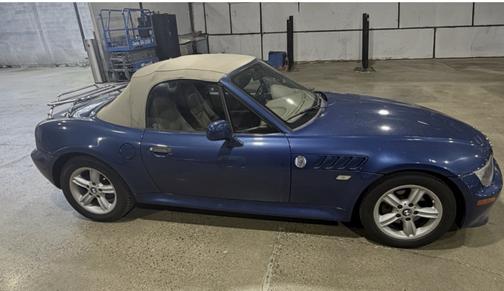 Blue 2000 BMW Z3 2.3 Roadster