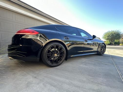 2016 Porsche Panamera Panamera 4