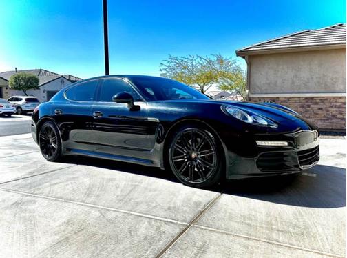 2016 Porsche Panamera Panamera 4