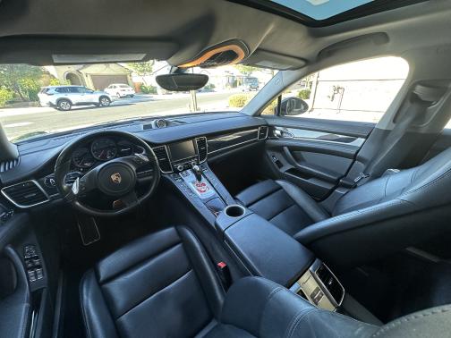 2016 Porsche Panamera Panamera 4