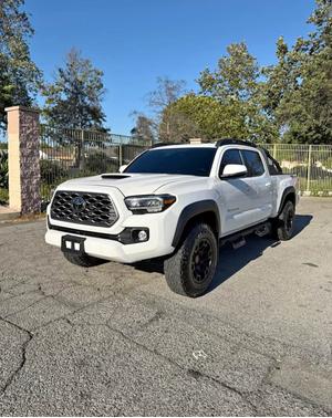 White 2022 Toyota Tacoma TRD Sport