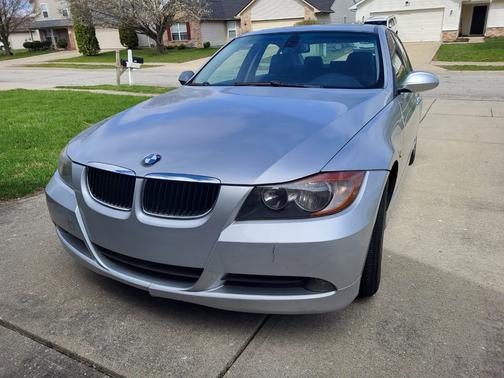 Silver 2006 BMW 325 i