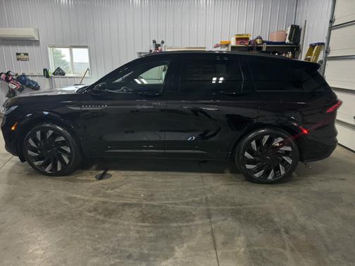 2024 Lincoln Nautilus Reserve