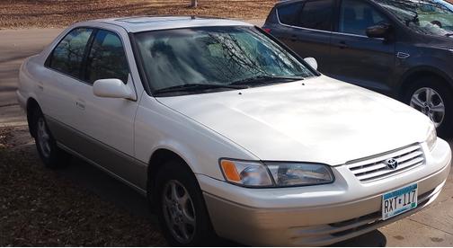 1999 Toyota Camry LE