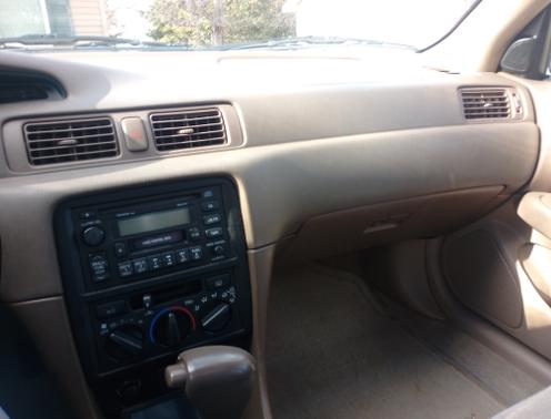 1999 Toyota Camry LE