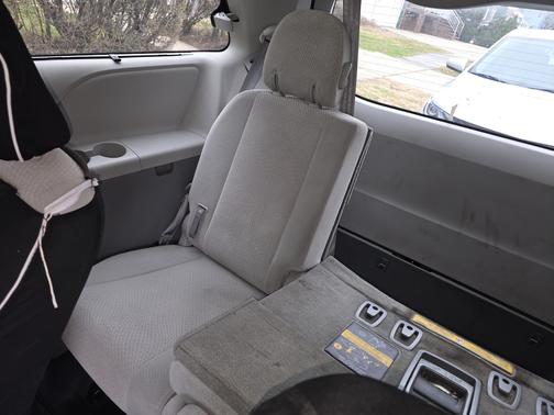 2014 Toyota Sienna LE