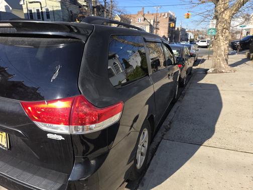 2014 Toyota Sienna LE