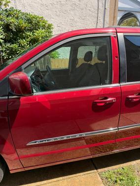 Red 2014 Chrysler Town & Country Touring