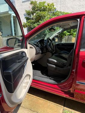 Red 2014 Chrysler Town & Country Touring