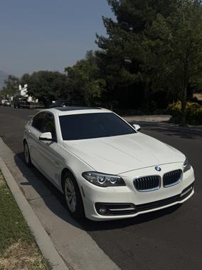 White 2016 BMW 528 i