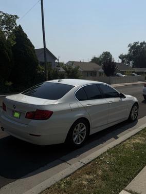 White 2016 BMW 528 i