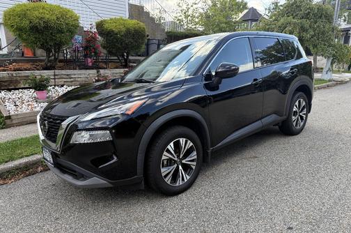Black 2021 Nissan Rogue SV