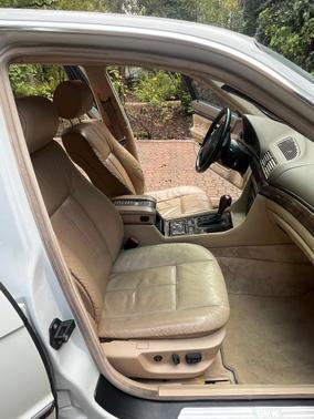 White 1995 BMW 740 iL