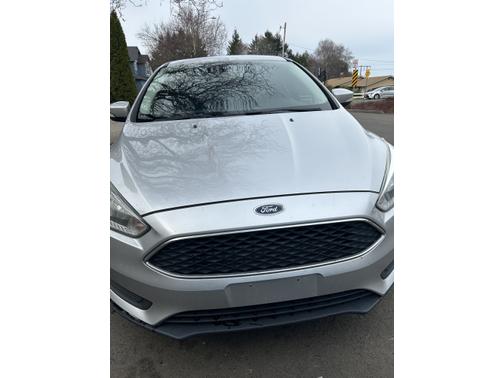 Photo 1 of 11 of 2017 Ford Focus SE