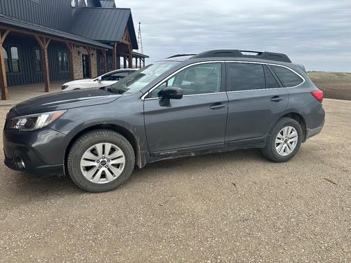 Gray 2018 Subaru Outback 2.5i Premium