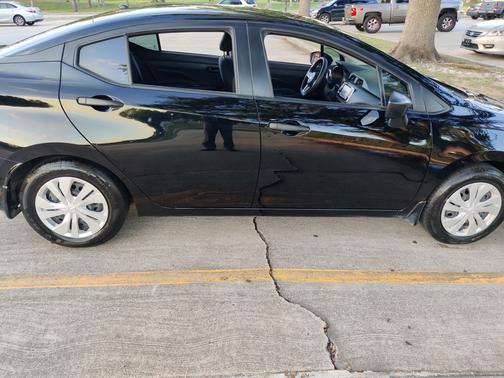 2021 Nissan Versa 1.6 S