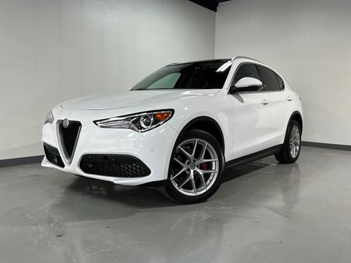 2019 Alfa Romeo Stelvio Base