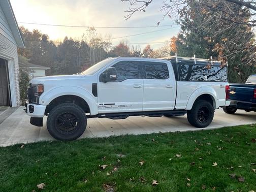 White 2021 Ford F-250 Lariat
