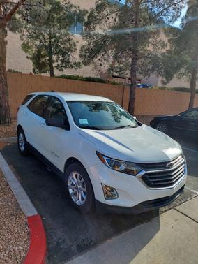 White 2019 Chevrolet Equinox LS