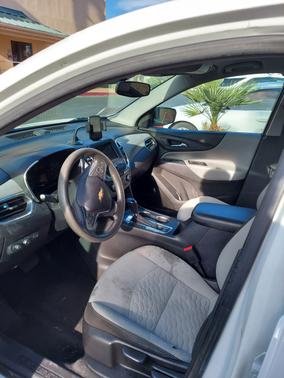 White 2019 Chevrolet Equinox LS