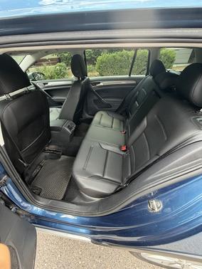 Blue 2017 Volkswagen Golf Alltrack TSI SEL