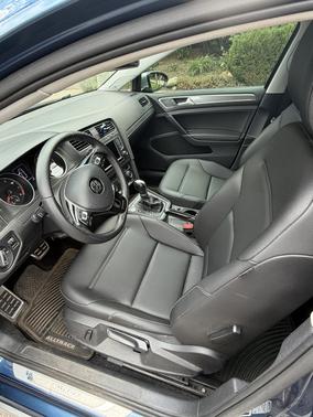 Blue 2017 Volkswagen Golf Alltrack TSI SEL