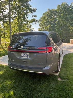 Gray 2025 Chrysler Pacifica Hybrid Select