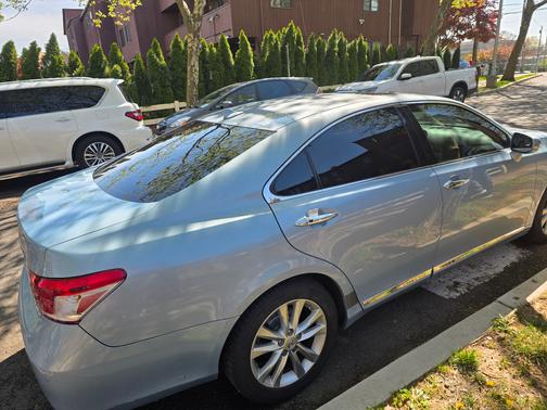 Blue 2011 Lexus ES 350 Base