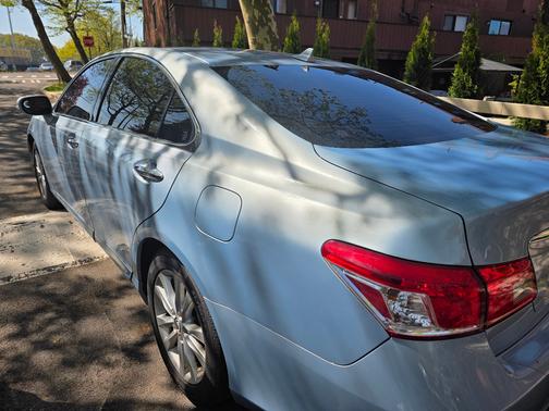 Blue 2011 Lexus ES 350 Base