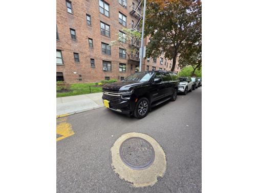 Black 2022 Chevrolet Suburban LT