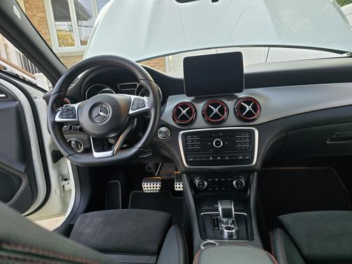 2017 Mercedes-Benz AMG GLA 45 4MATIC