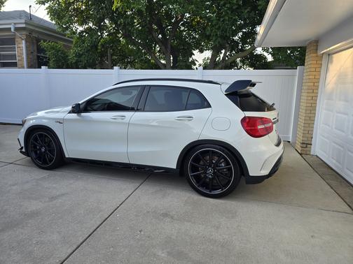 2017 Mercedes-Benz AMG GLA 45 4MATIC