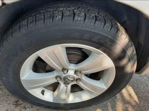 Silver 2011 Dodge Caliber Mainstreet