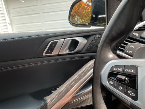 2021 BMW X6 xDrive40i